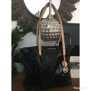Faux Snake Skin Micheal Kors Bag!